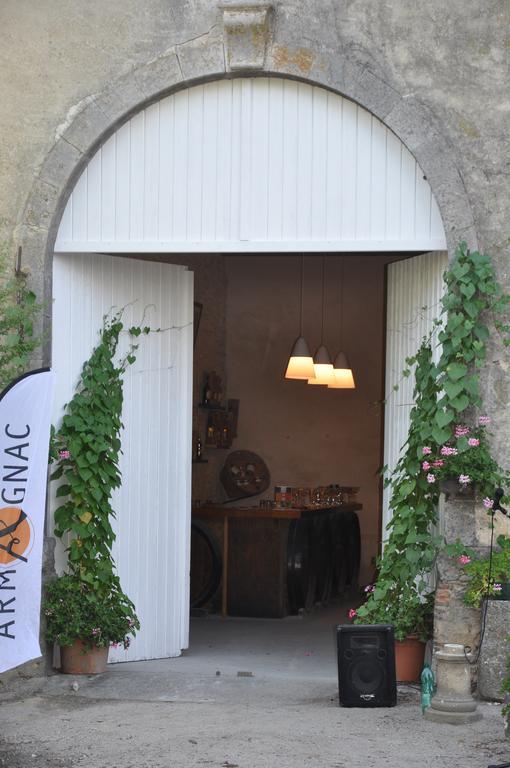 Bed and Breakfast Domaine De Paguy Betbezer Exterior foto